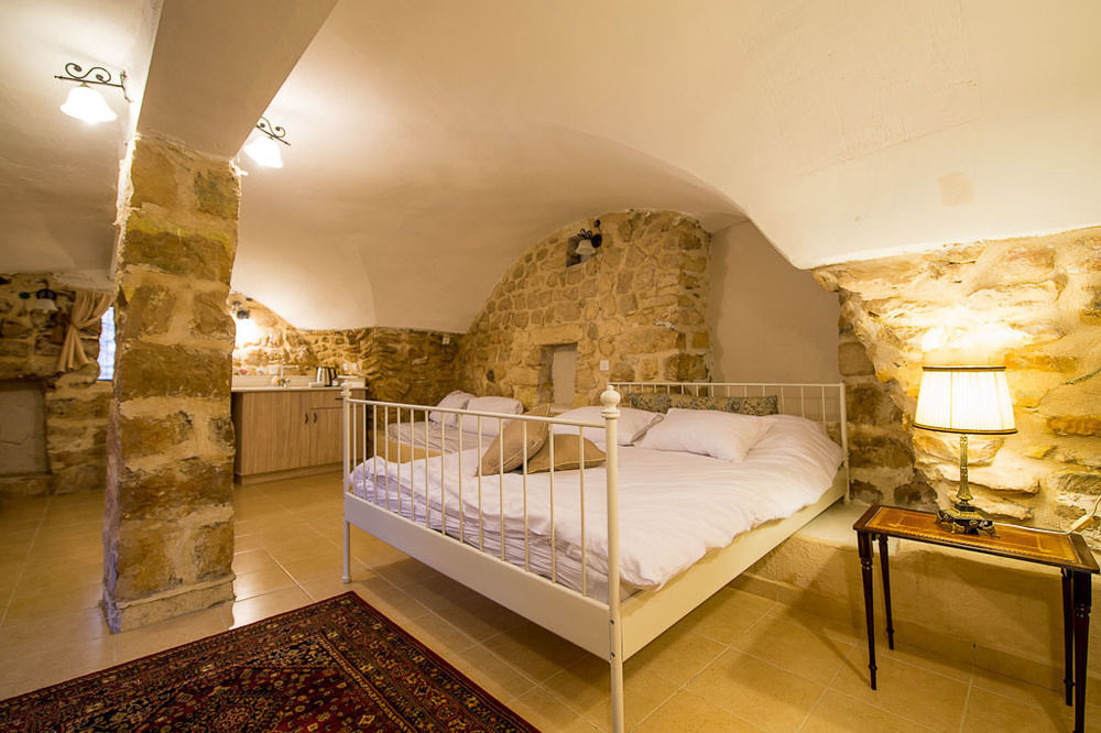 Avney Hahoshen Hotel Safed Exterior foto